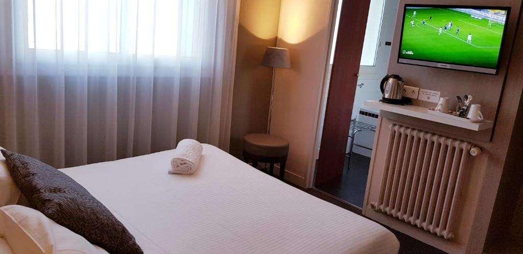 L'Hotel Bristol Caen Pokoj fotografie